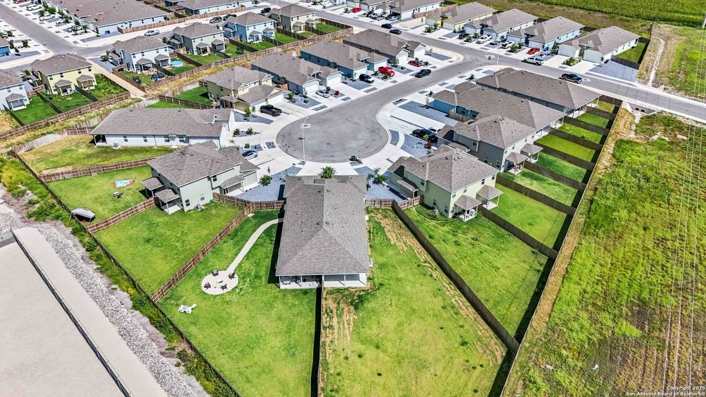 Photo of 3417-3419 Lindsay Lane, Seguin, TX 78155 (MLS # 1911053)