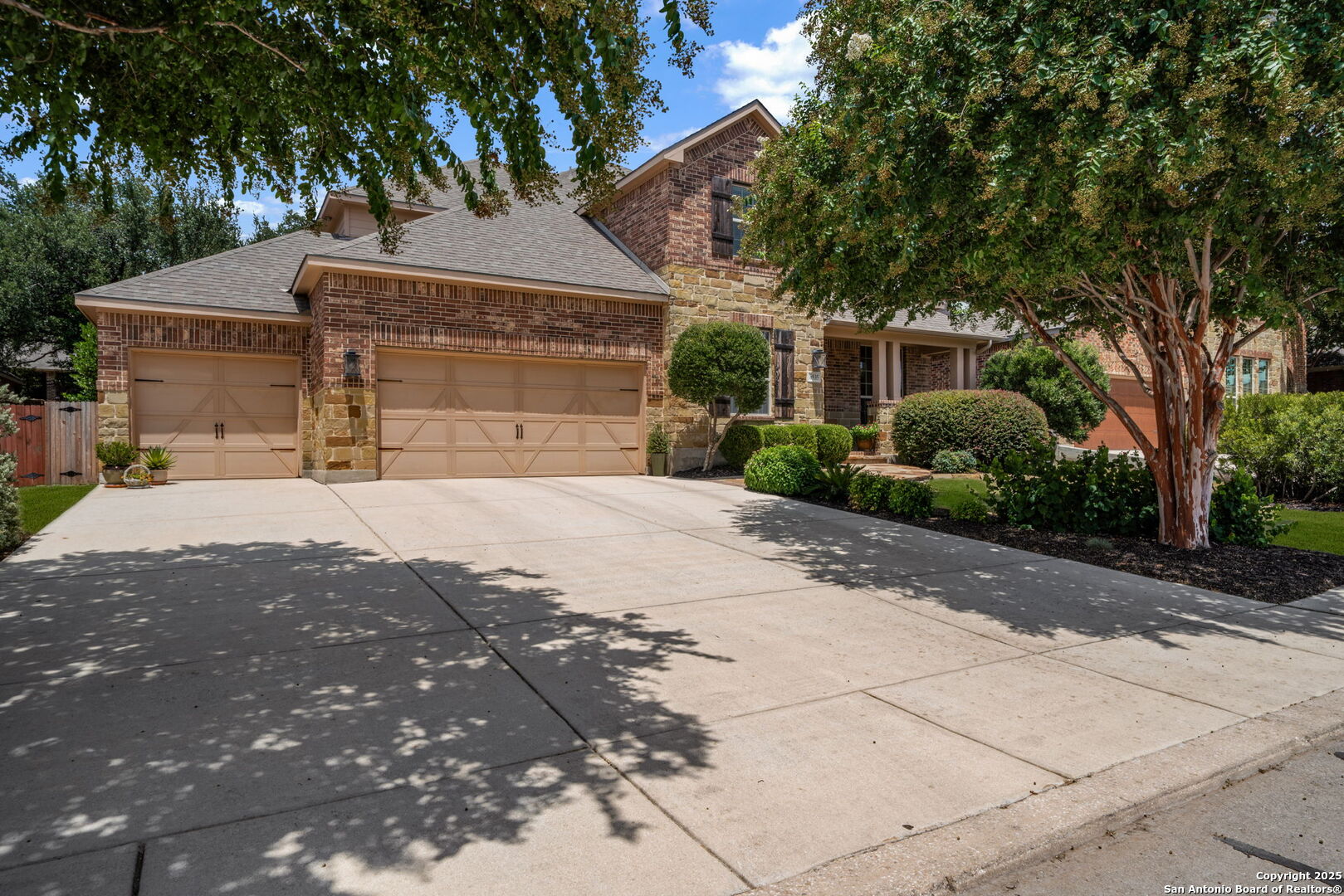 8935 Rocky Ridge