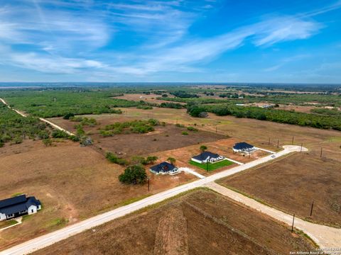 A home in Floresville