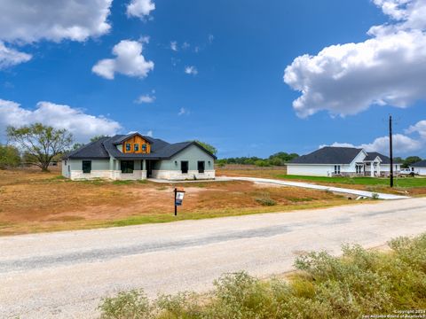 A home in Floresville