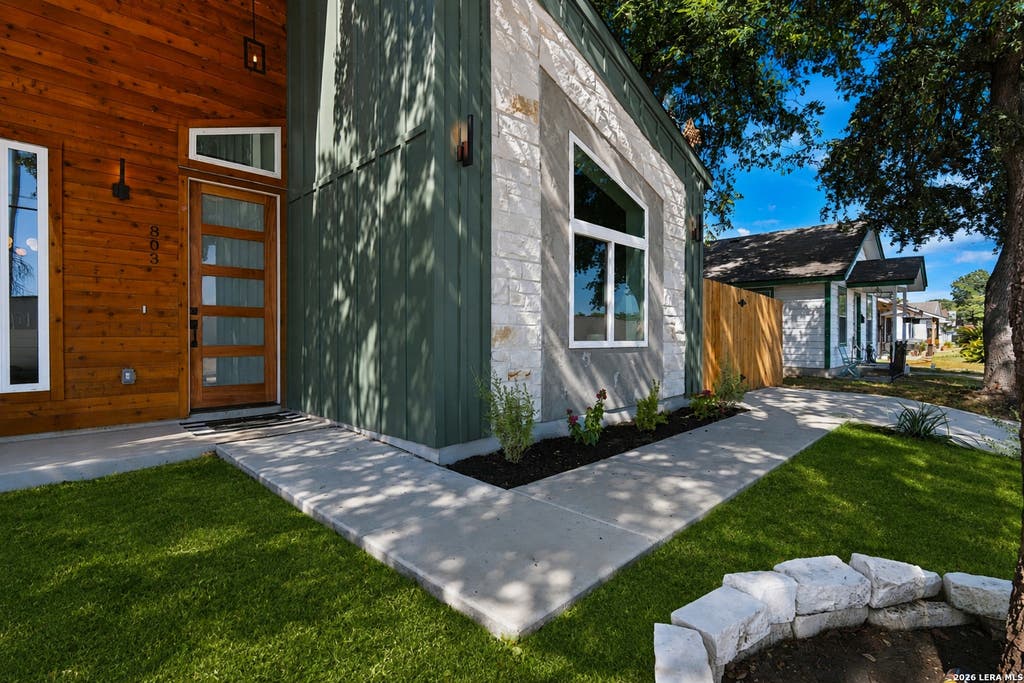 Photo of 803 MCKINLEY AVE, San Antonio, TX 78210 (MLS # 2011702)