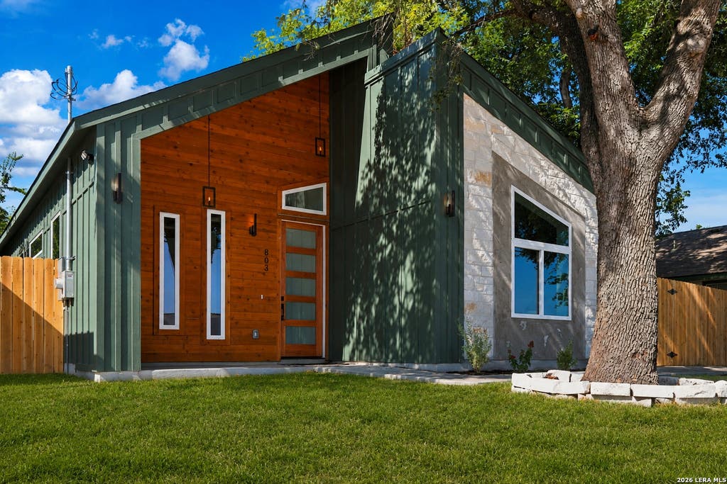 Photo of 803 MCKINLEY AVE, San Antonio, TX 78210 (MLS # 2011702)