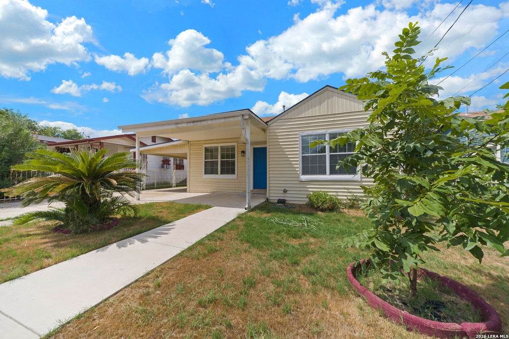Photo of 1321 WAVERLY AVE, San Antonio, TX 78201 (MLS # 1959911)
