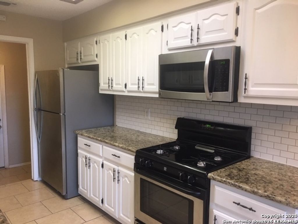 Photo of 7926 Rugged Ridge, San Antonio, TX 78250 (MLS # 1955973)