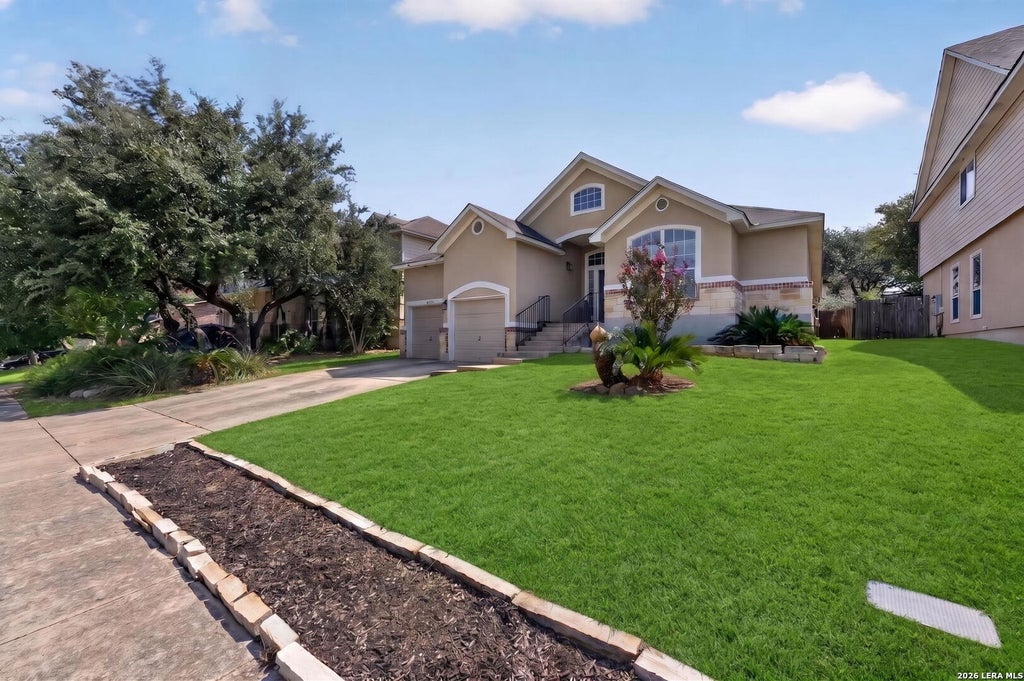 Photo of 26030 STARLING HL, San Antonio, TX 78260 (MLS # 1997422)