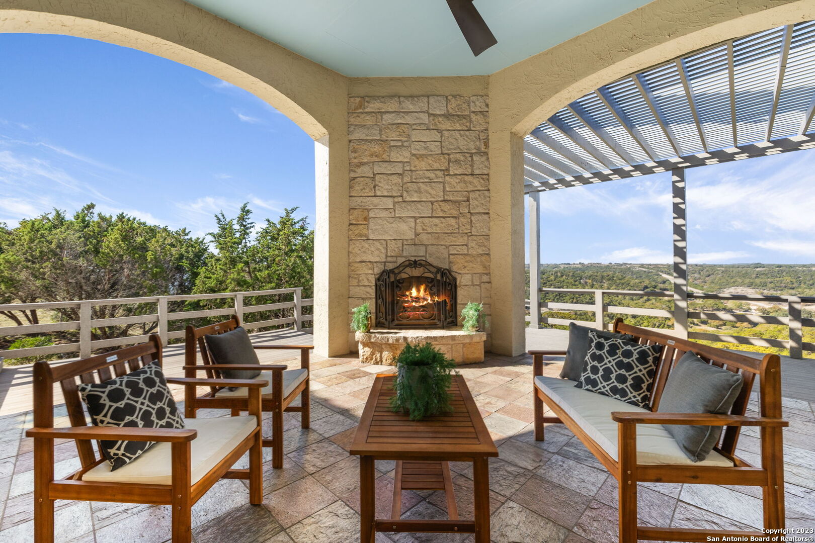 204 Paradise Point