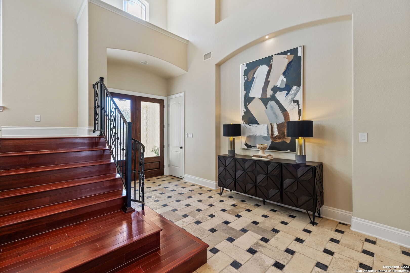 204 Paradise Point