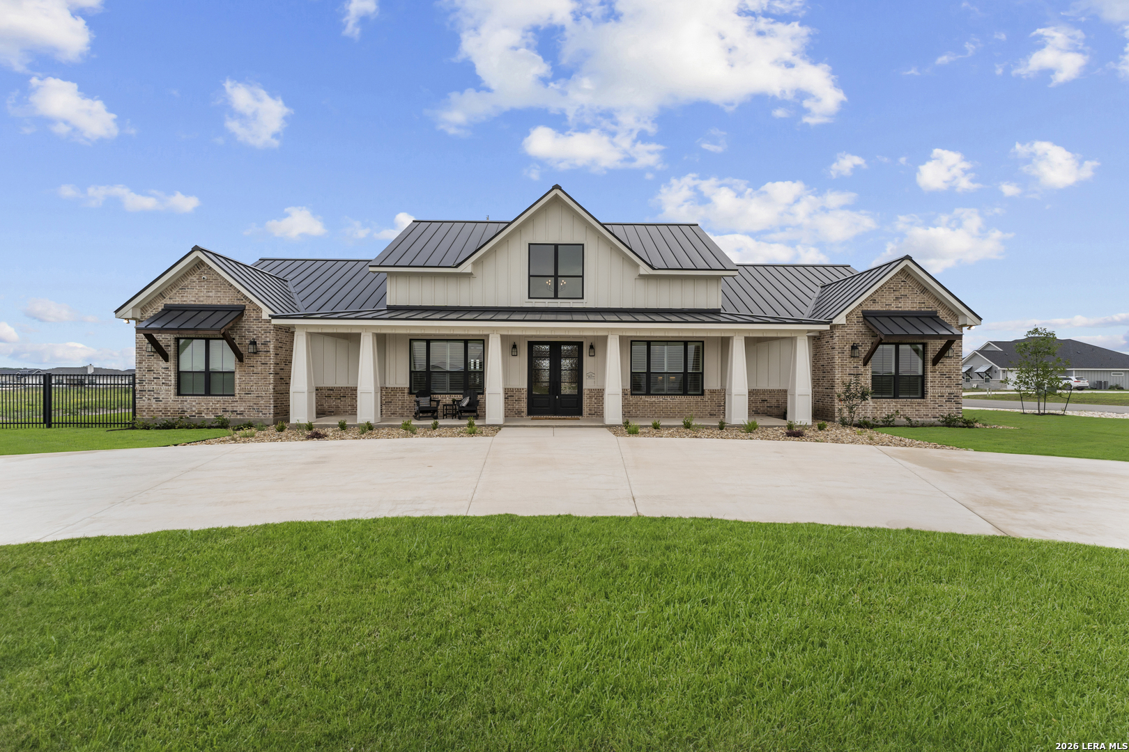 411 Acorn Trail