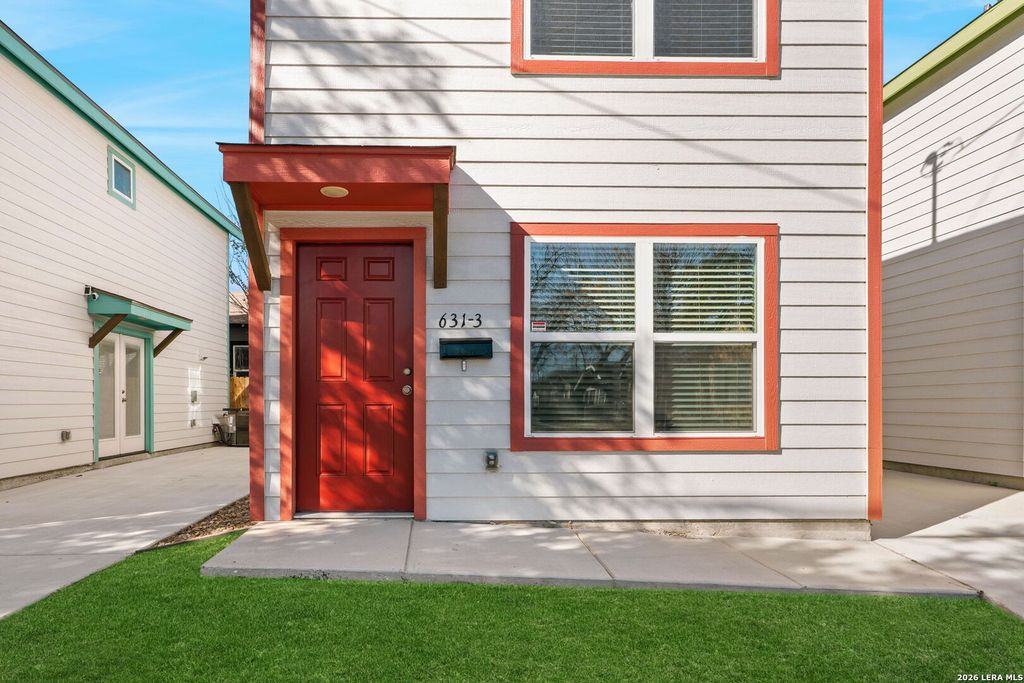 Photo of 631 E Carolina 3 #3, San Antonio, TX 78210 (MLS # 1935928)