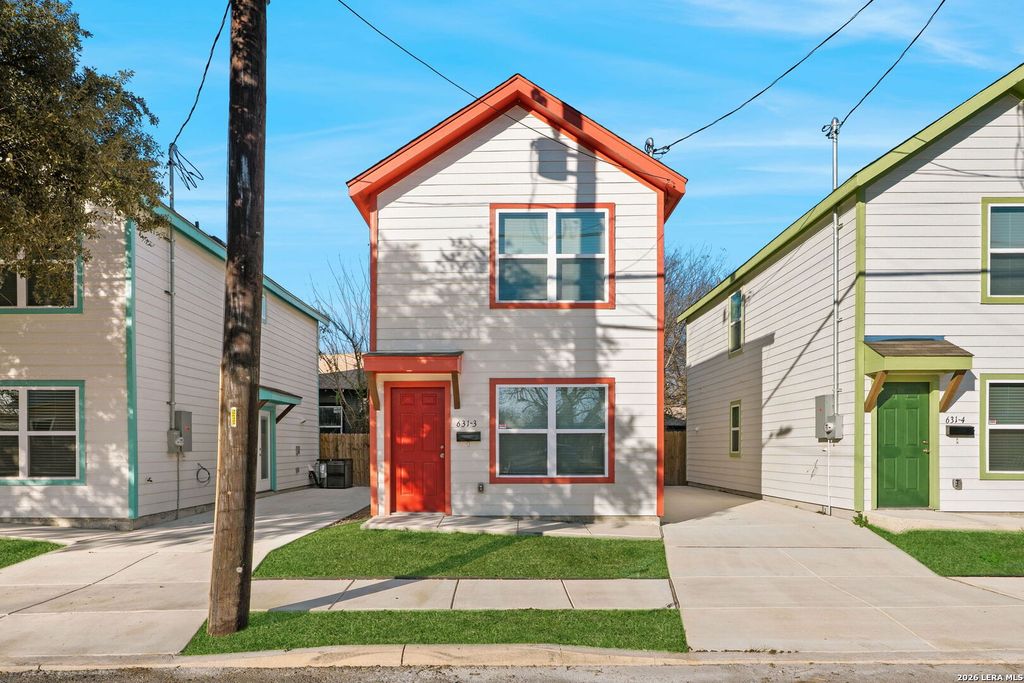 Photo of 631 E Carolina 3 #3, San Antonio, TX 78210 (MLS # 1935928)