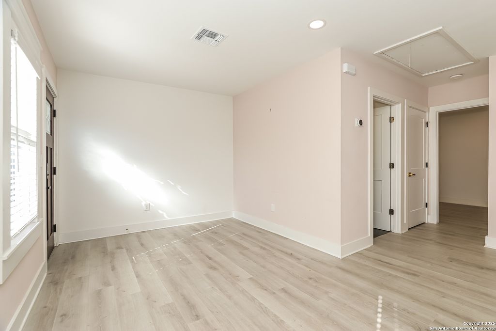 Photo of 120 E Magnolia 202 #202, San Antonio, TX 78212 (MLS # 1925472)