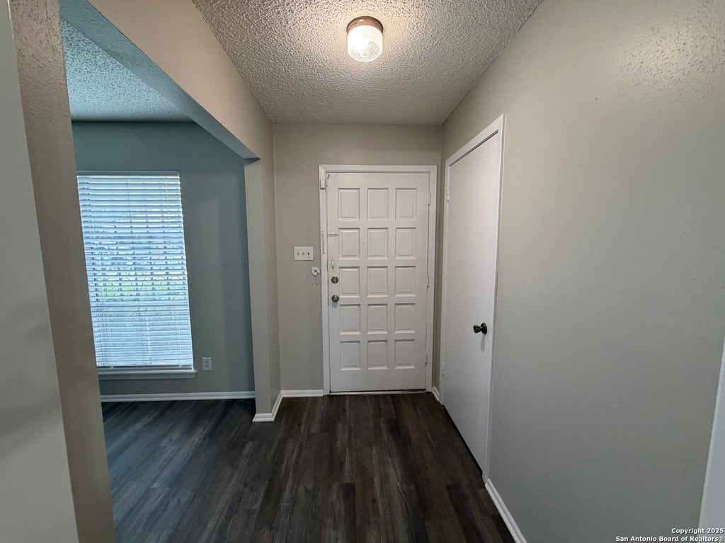 Photo of 7422 FIELDGATE DR, San Antonio, TX 78227 (MLS # 2015547)