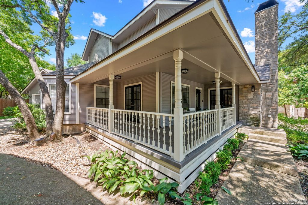 Photo of 1130 River Vista W, San Antonio, TX 78216 (MLS # 1925631)