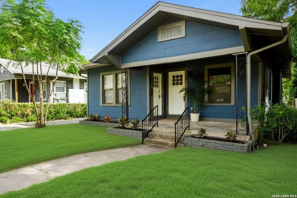 Photo of 418 CINCINNATI AVE, San Antonio, TX 78201 (MLS # 2016499)