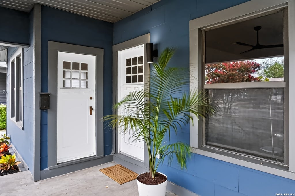 Photo of 418 CINCINNATI AVE, San Antonio, TX 78201 (MLS # 2016499)