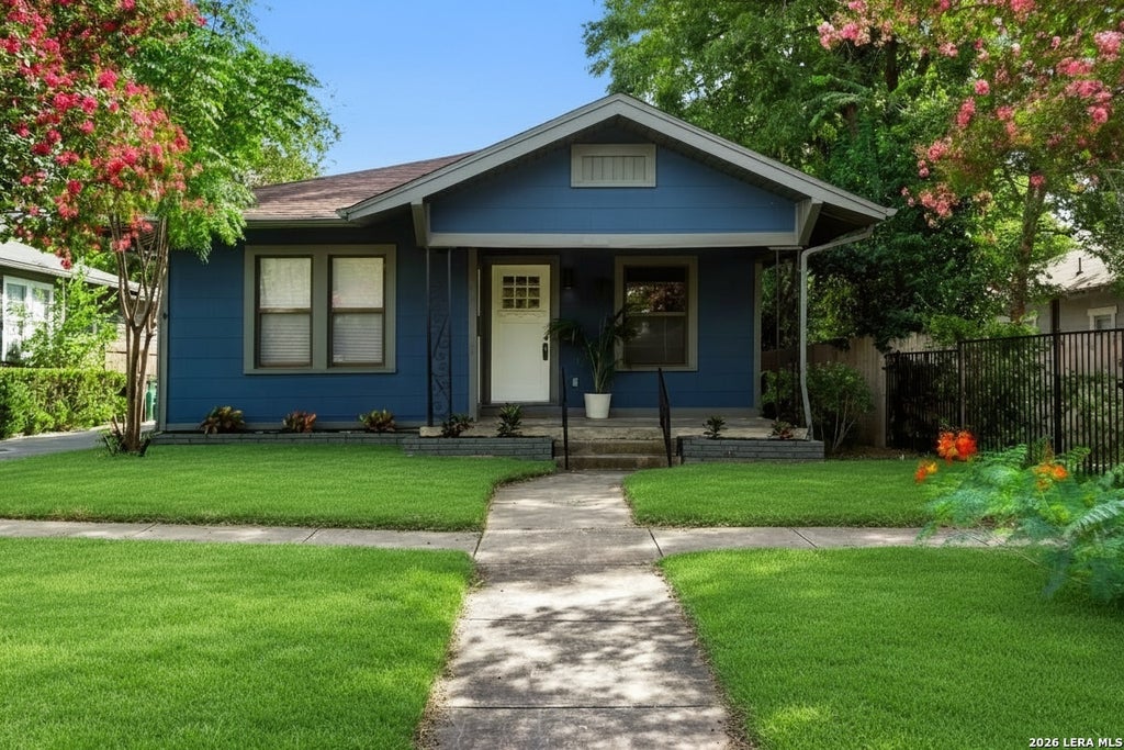 Photo of 418 CINCINNATI AVE, San Antonio, TX 78201 (MLS # 2016499)