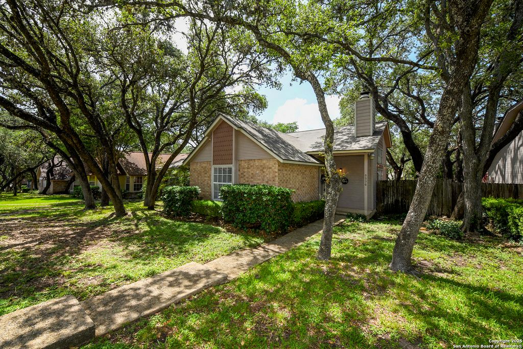 Photo of 9536 W Dover ridge, San Antonio, TX 78250 (MLS # 1924661)