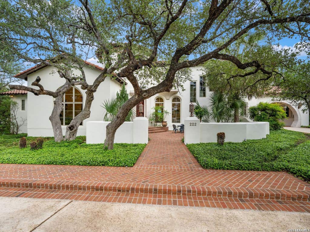 Photo of 222 Farne Castle, Shavano Park, TX 78249 (MLS # 1962295)