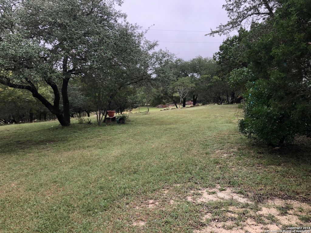 Photo of 403 LOS INDIOS RD, Boerne, TX 78006 (MLS # 1945224)