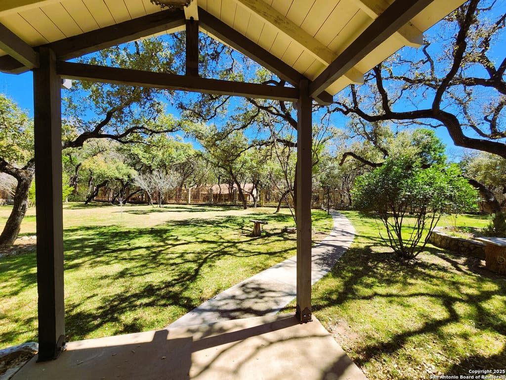 Photo of 9810 Park Dr, Helotes, TX 78023 (MLS # 1874528)