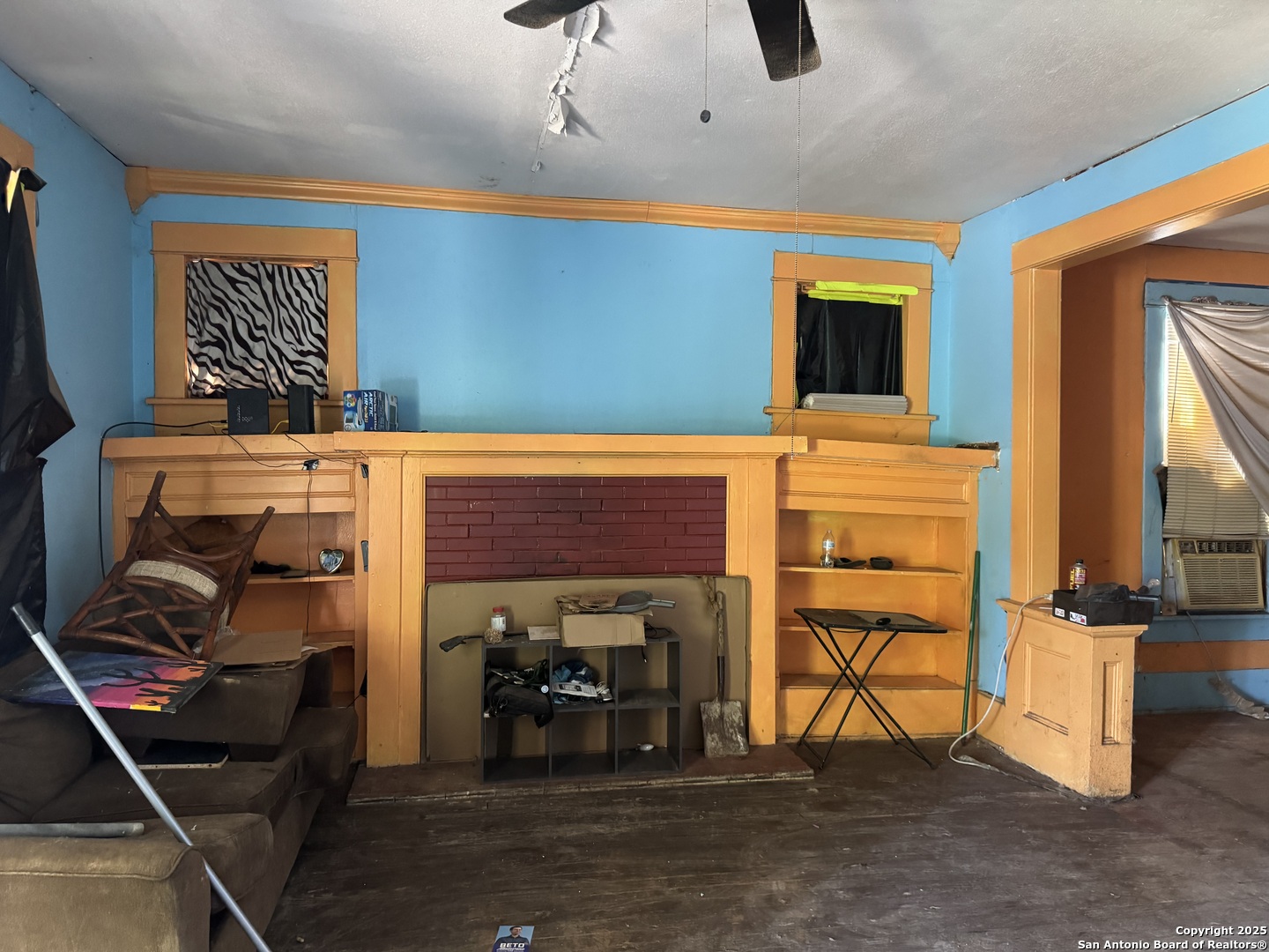 823 W French