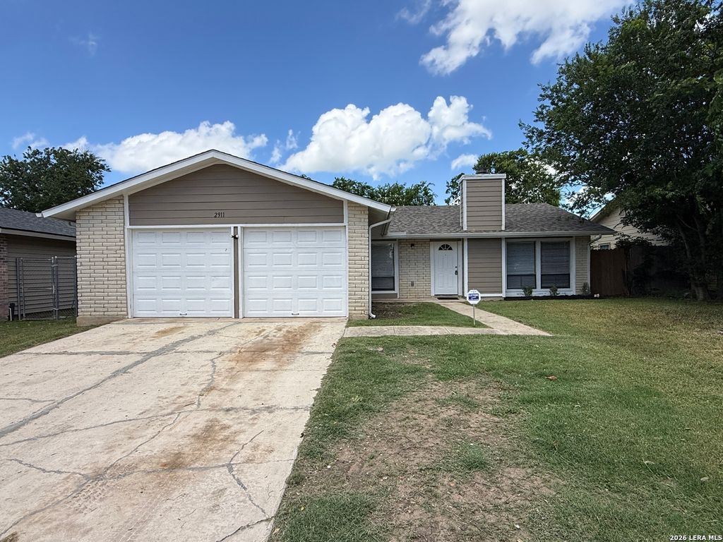 Photo of 2911 LAKEBRIAR ST, San Antonio, TX 78222 (MLS # 1992443)