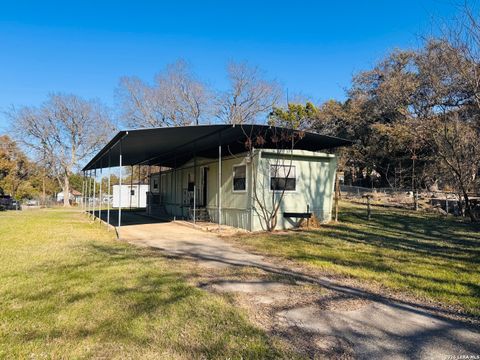427 Spanish Oak Canyon Lake TX 78133