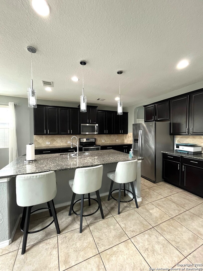 Converse, Texas 78109, United States, 4 Bedrooms Bedrooms, ,4 BathroomsBathrooms,Residential,Active,192943