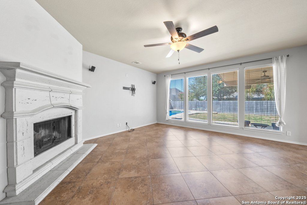 Photo of 3014 Hidden, Seguin, TX 78155 (MLS # 1896302)