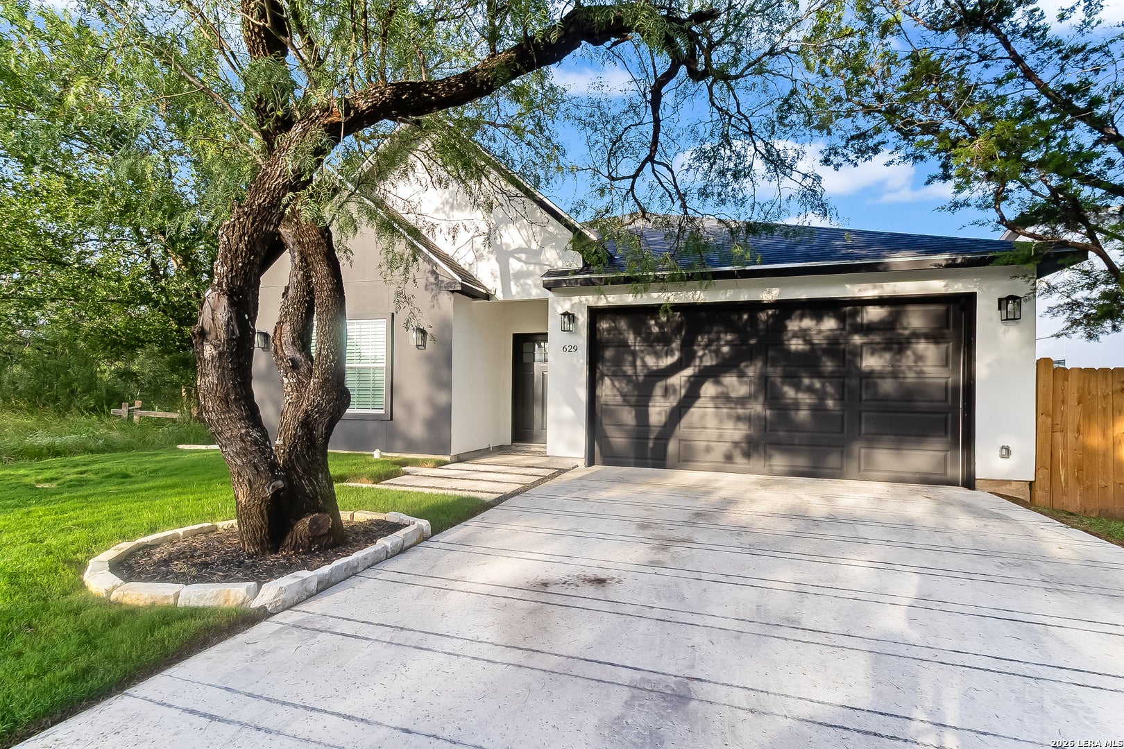 629 ASPEN LN