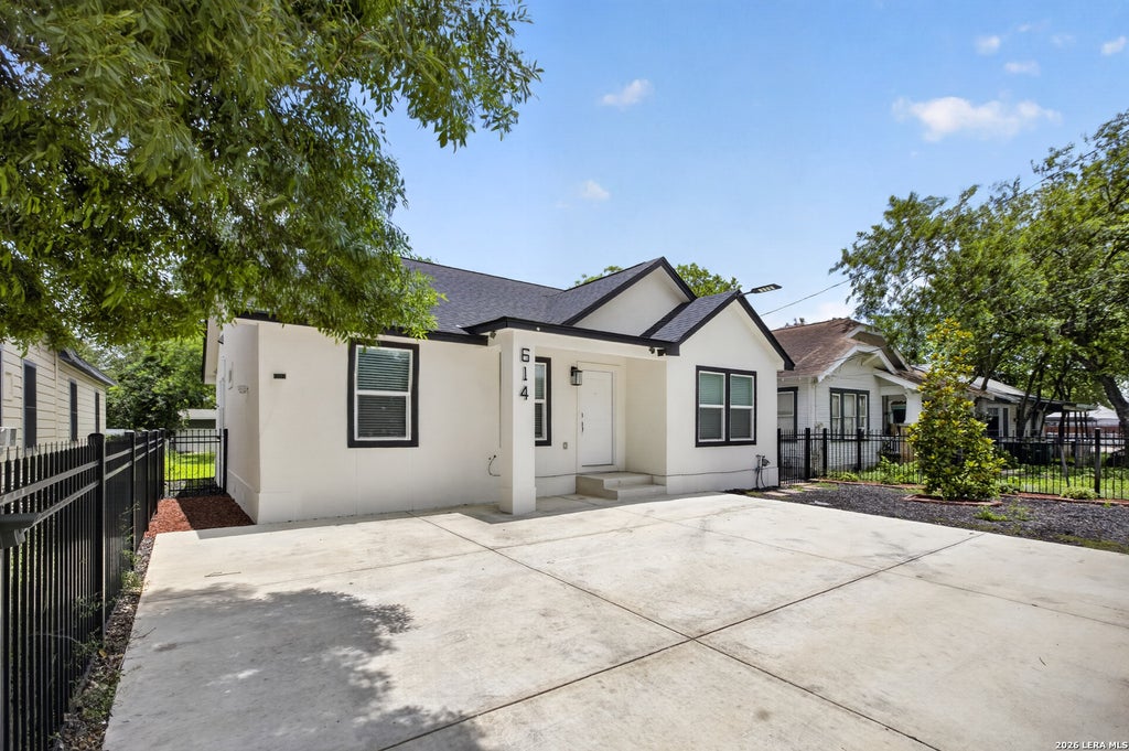 Photo of 614 SW 24TH ST, San Antonio, TX 78207 (MLS # 1991294)