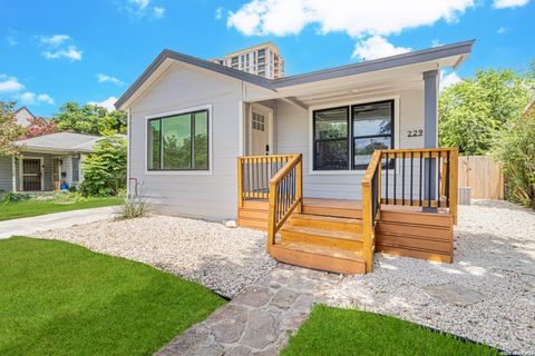 Property photo of 229 Allensworth St, San Antonio, TX 78209