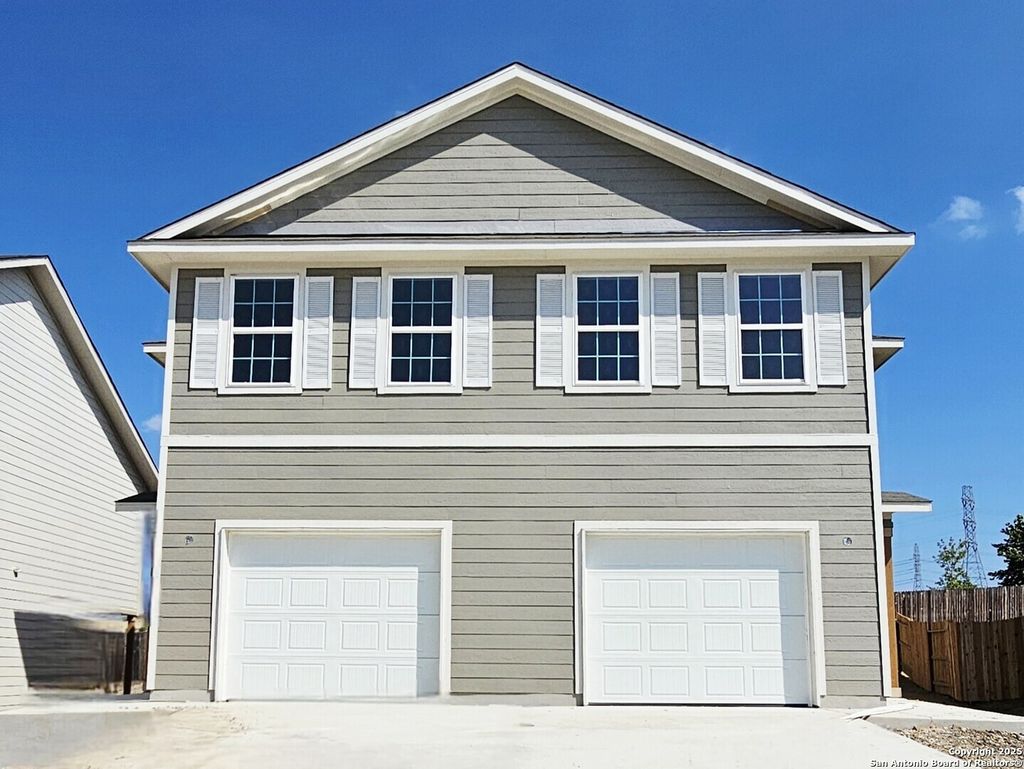 Photo of 10207 TULIPWOOD RUN 102 #102, San Antonio, TX 78252 (MLS # 1954706)