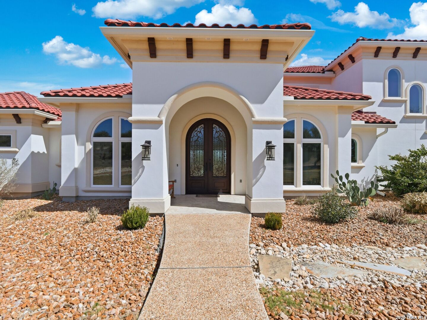 2144 Senora Ridge