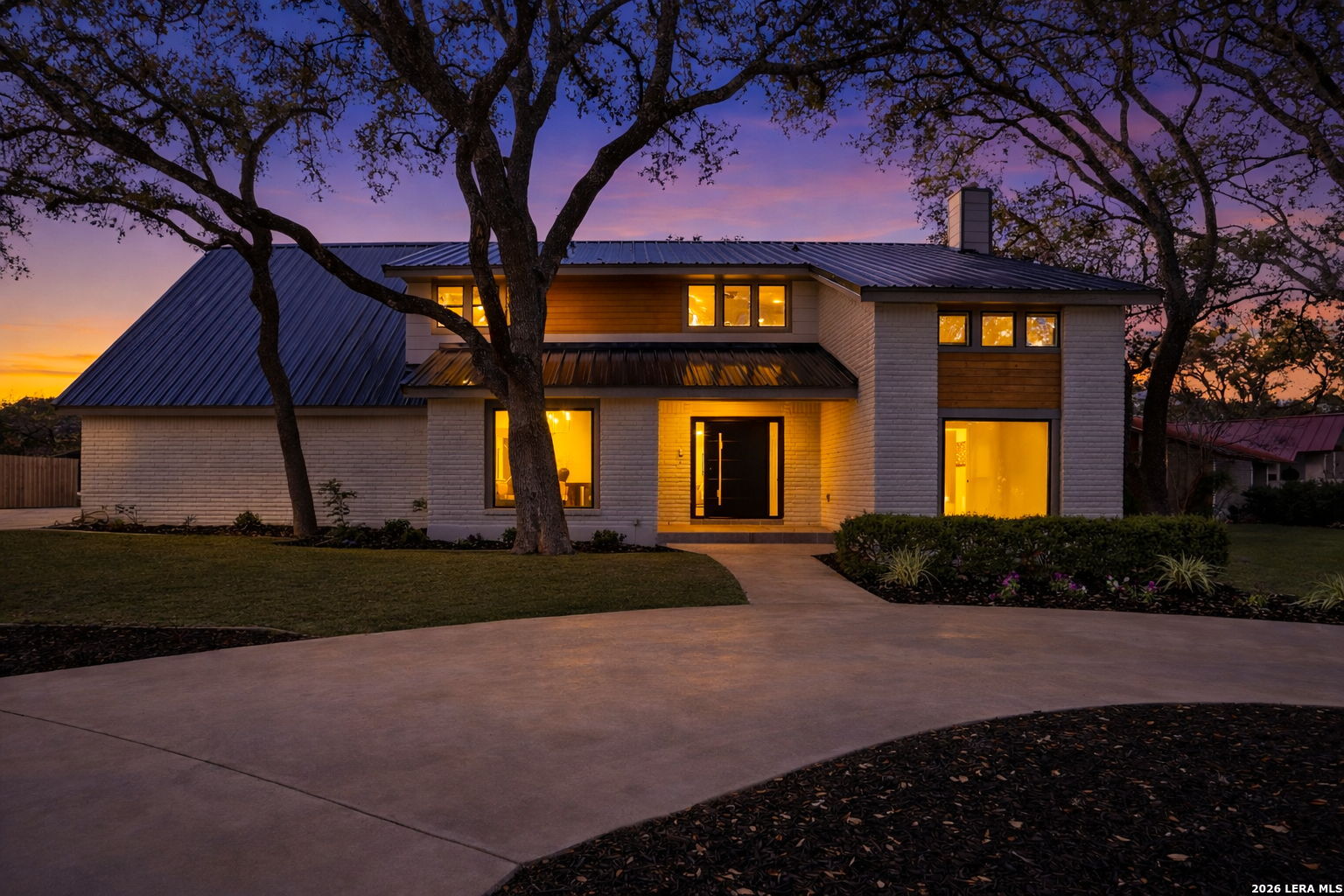 13707 Bluffmont
