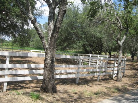 A home in Atascosa