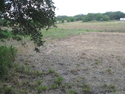 A home in Atascosa