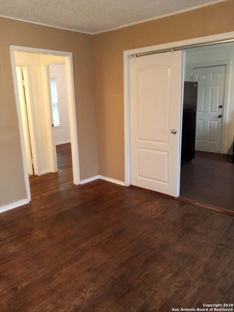 338 CRAVENS AVE