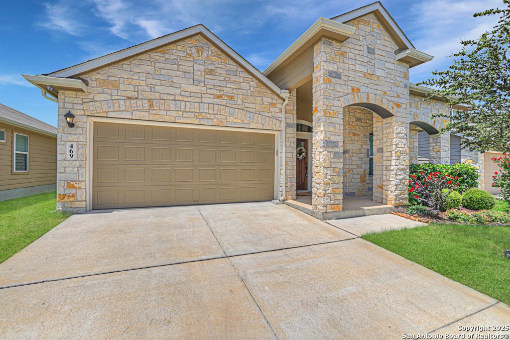 Photo of 469 Moonvine, New Braunfels, TX 78130 (MLS # 1917997)