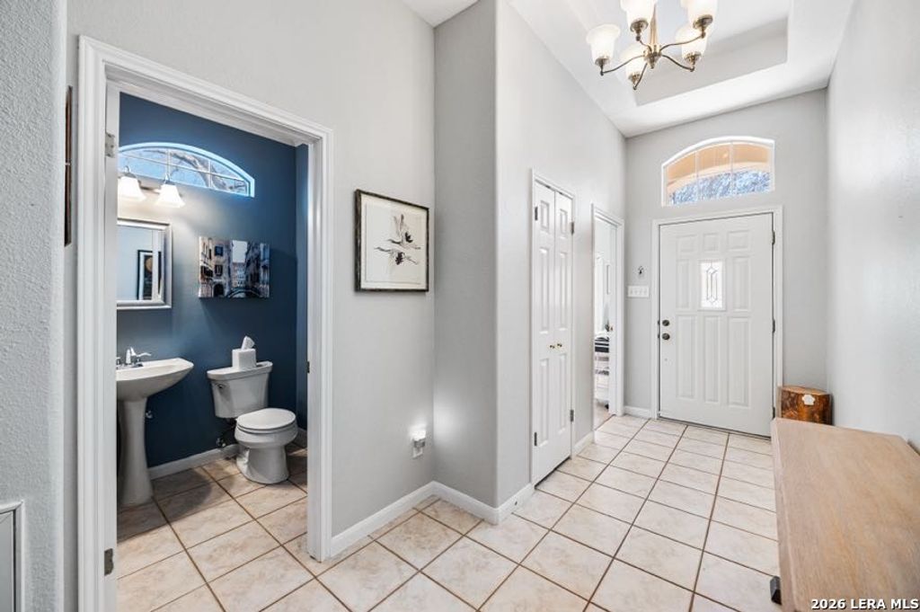 Photo of 20 Oakwell Farms, San Antonio, TX 78218 (MLS # 1944154)