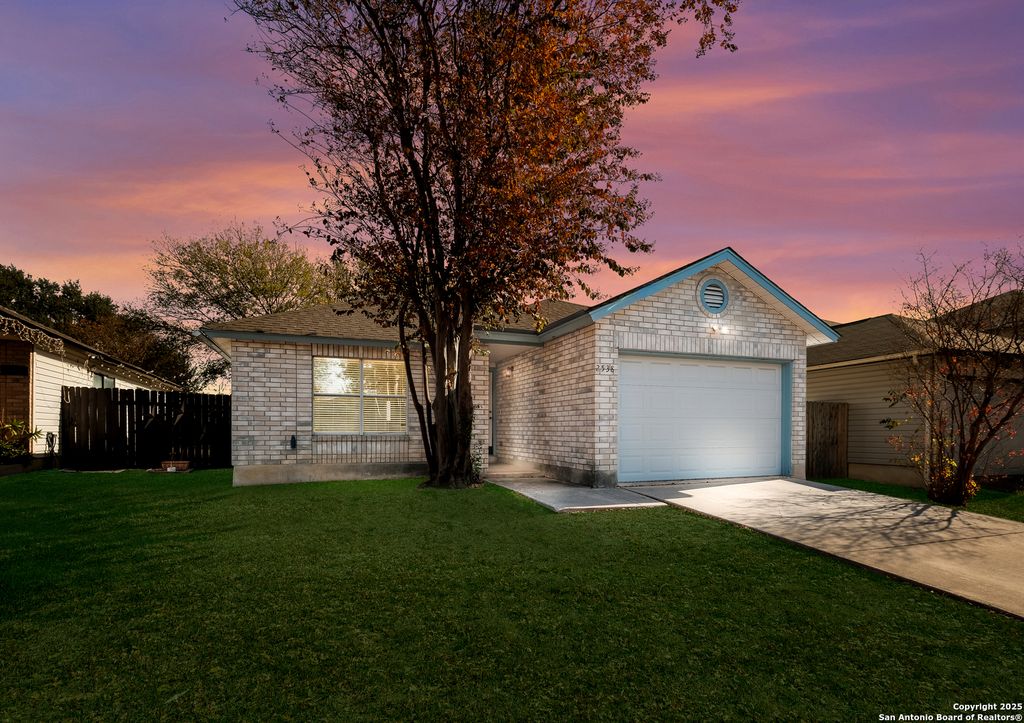 Photo of 2538 Kingswell, San Antonio, TX 78251 (MLS # 1929413)