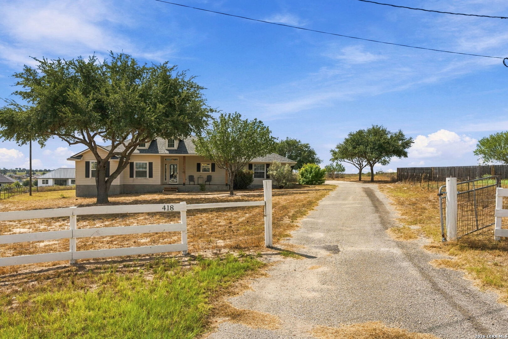 418 Clover Ln