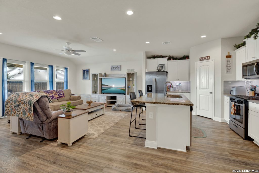 Photo of 1316 Parkwood, Seguin, TX 78155 (MLS # 1946894)
