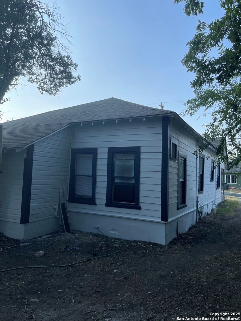 Photo of 1610 Hays, San Antonio, TX 78202 (MLS # 1908393)