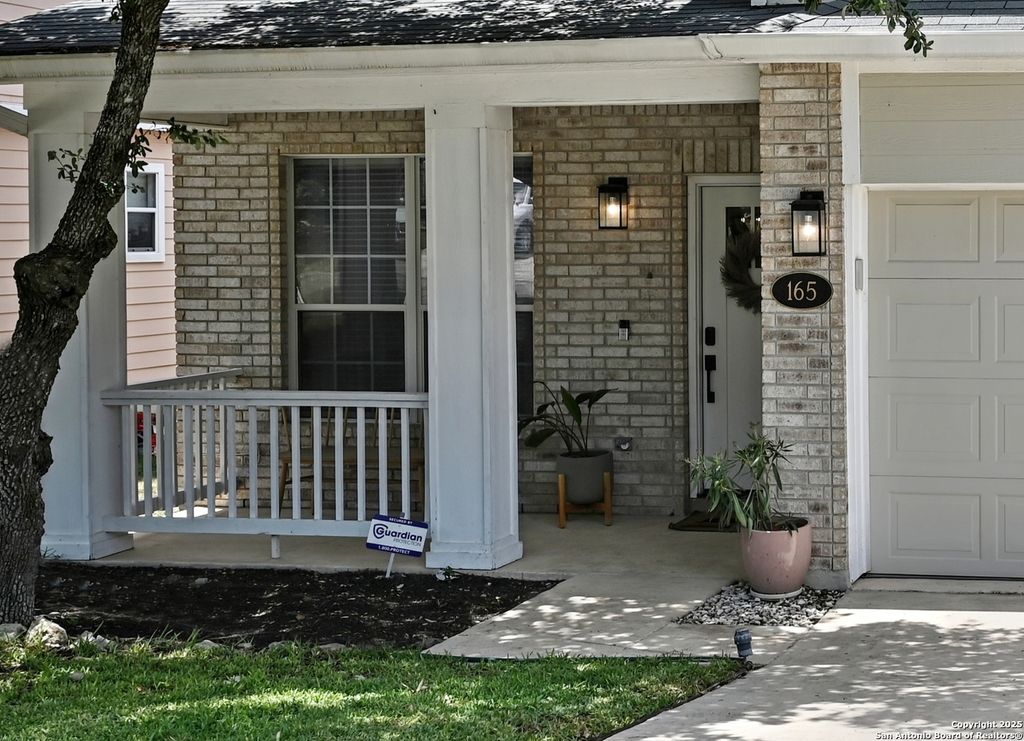 Photo of 165 red hawk, San Antonio, TX 78258 (MLS # 1913437)