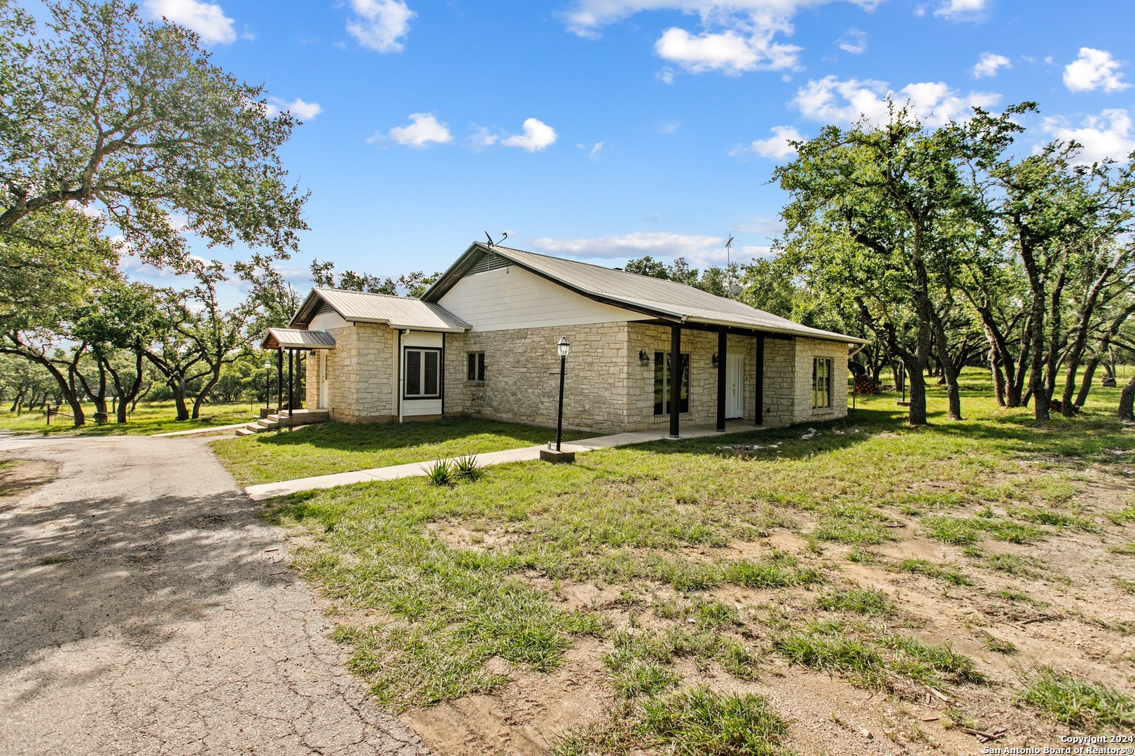 View Dripping Springs, TX 78620 house