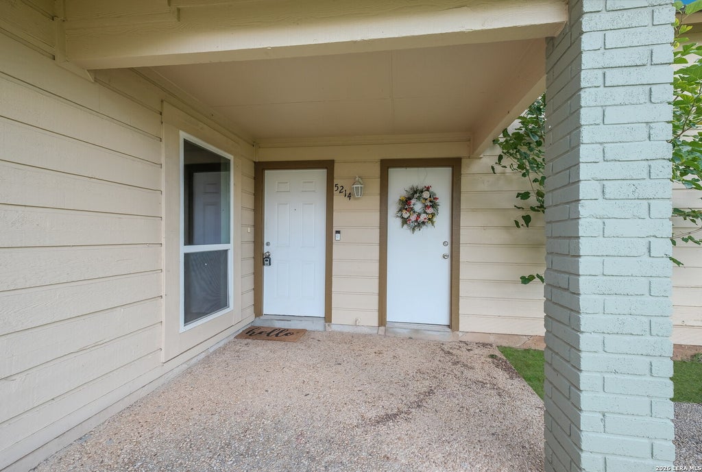 Photo of 5214 MEADOW RISE ST, San Antonio, TX 78250 (MLS # 2012115)