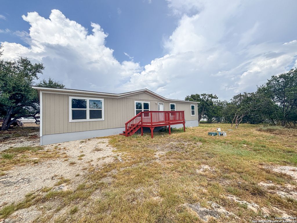 Photo of 1071 Ramble, Canyon Lake, TX 78133 (MLS # 1896839)