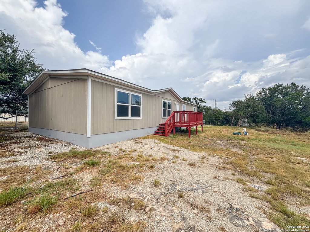 Photo of 1071 Ramble, Canyon Lake, TX 78133 (MLS # 1896839)