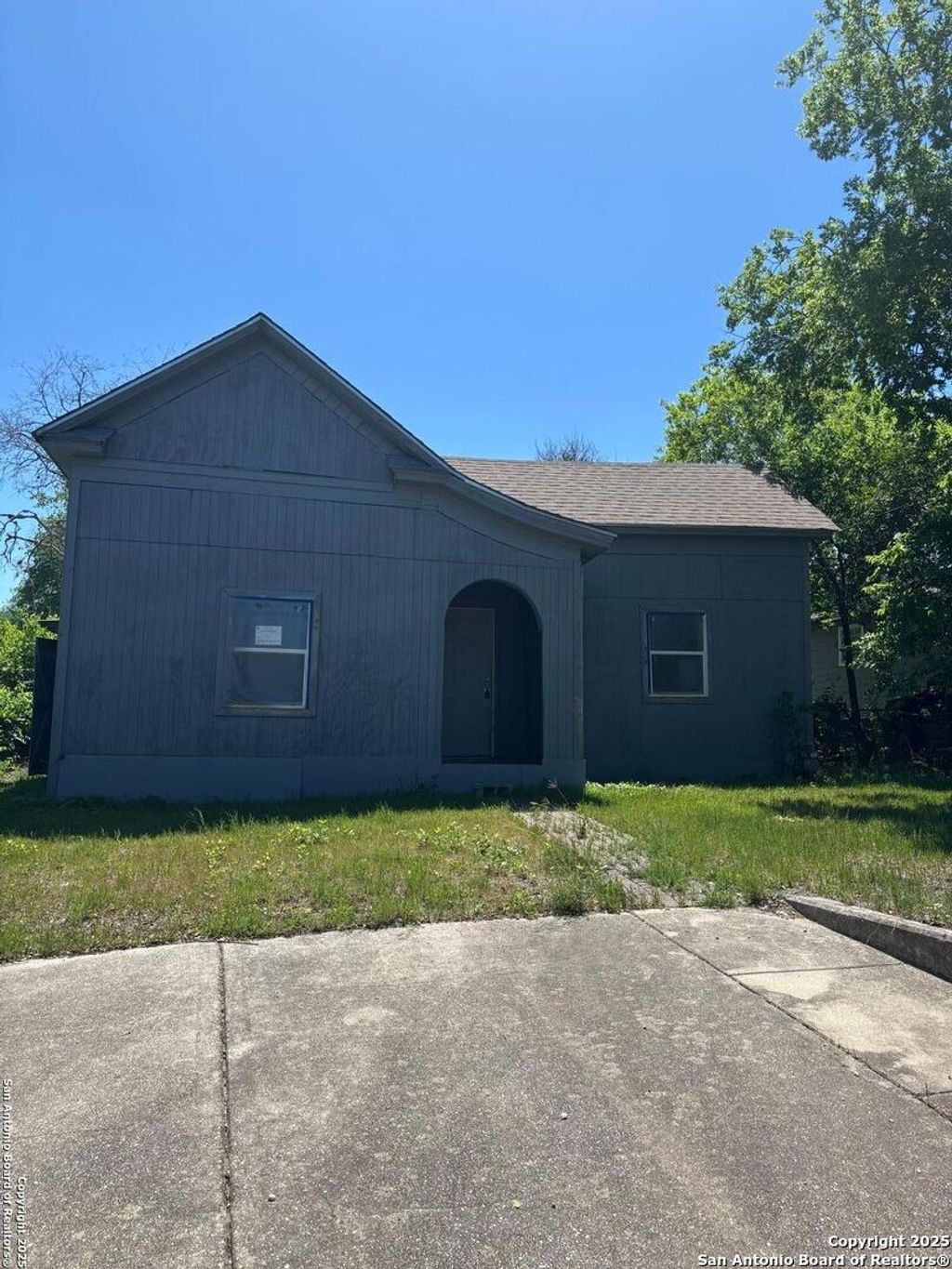 Photo of 230 CHICKERING AVE, San Antonio, TX 78210 (MLS # 1939374)